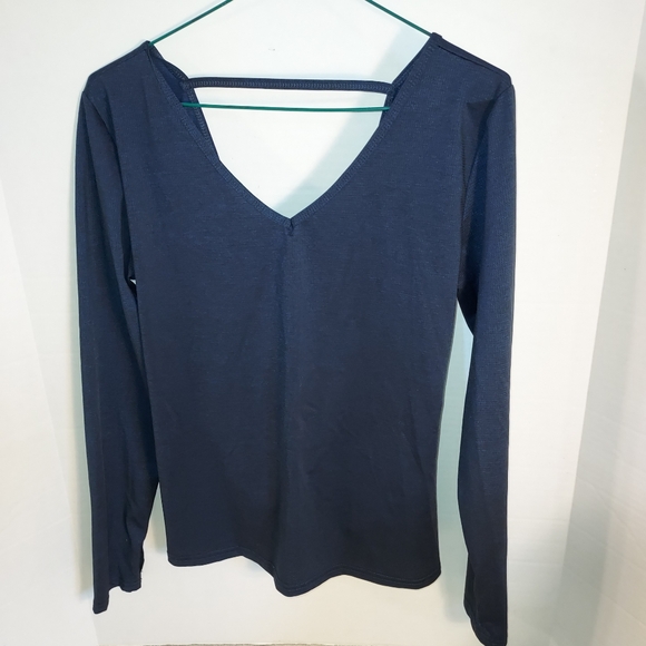 Zyia Navy Blue Long Sleeve Knotted Back Athletic top size L - Picture 3 of 4